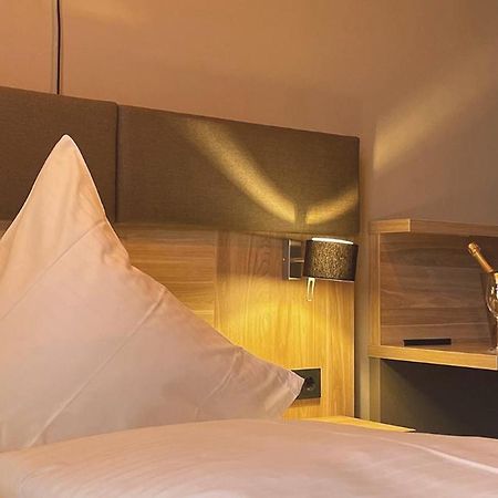 Hotel Das Bischof Tauberbischofsheim Esterno foto